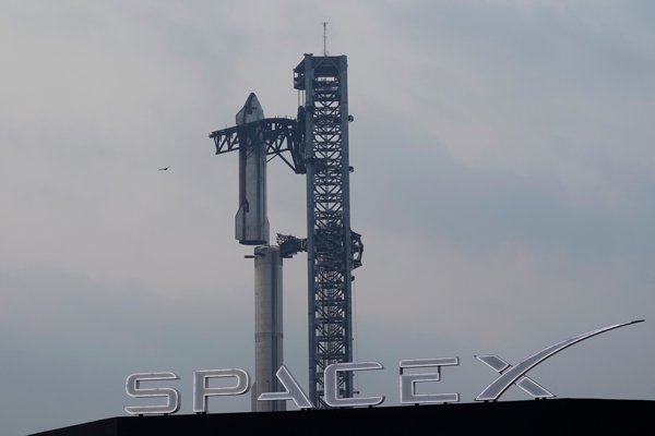 超63万美元罚单惹怒马斯克，SpaceX将对美联邦航空局提起诉讼